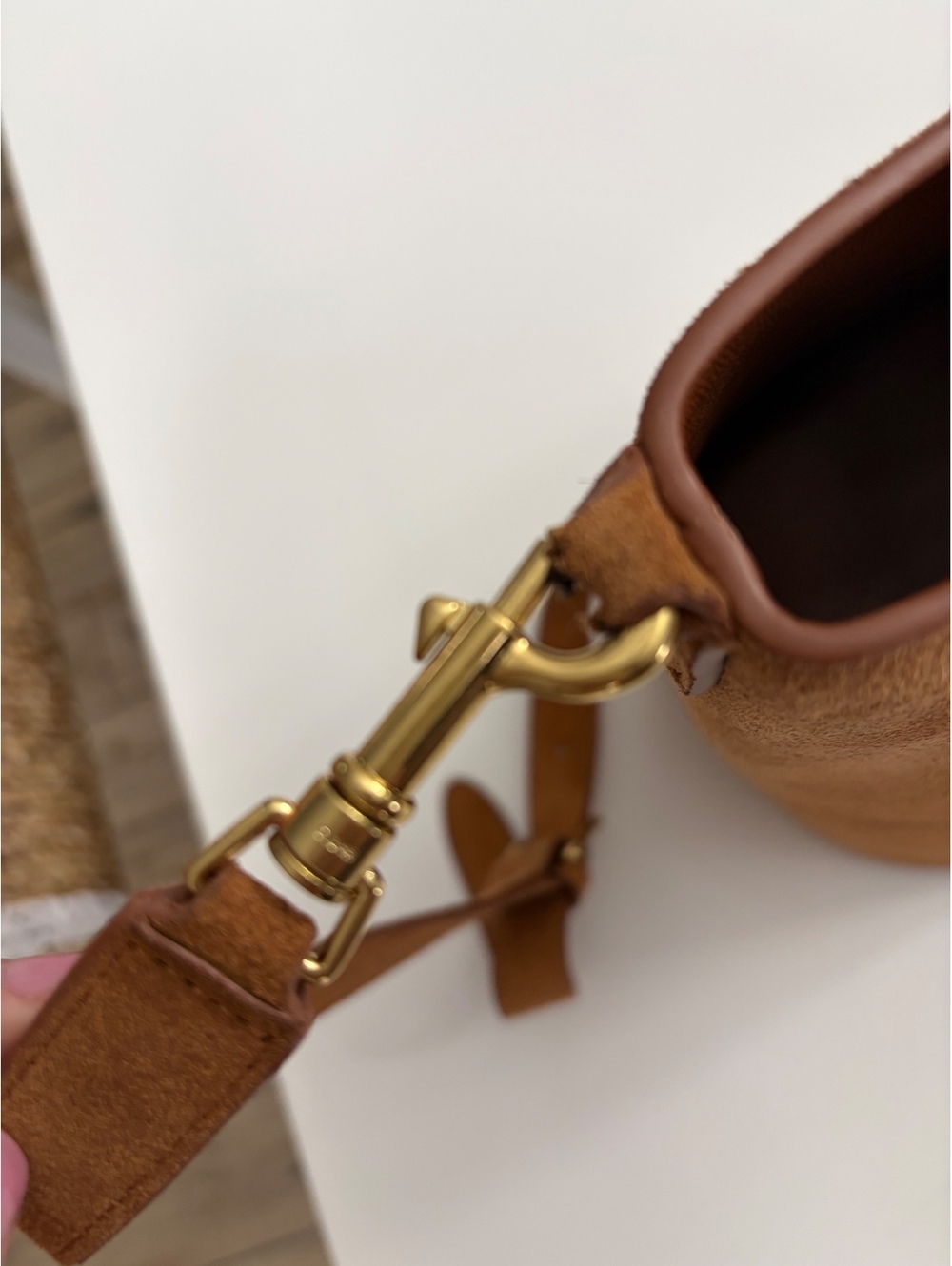 Celine Medium Louise Bucket Bag Suede Calfskin Brown Camel With Gold Hardware - Picture 4 of 9